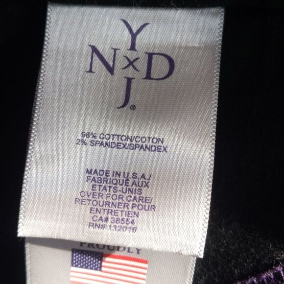 5/$55 NYDJ (Not Your Daughter's Jeans) black cotton blend Bermuda shorts, 4 - Picture 5 of 7